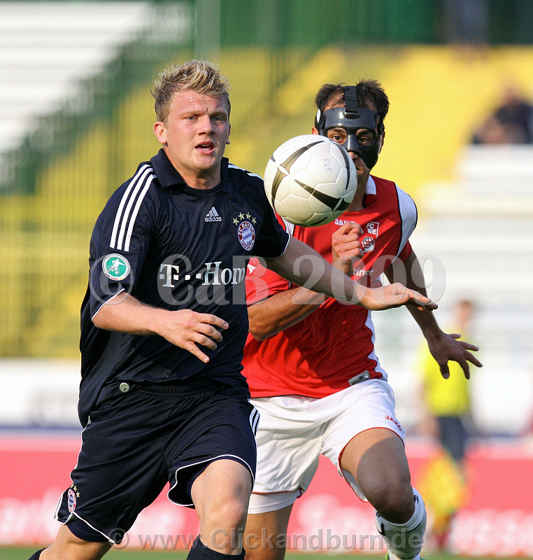 [Bild: 01.05.2009%20%20FC%20Rot-Weiss%20Erfurt%...1-1_40.JPG]