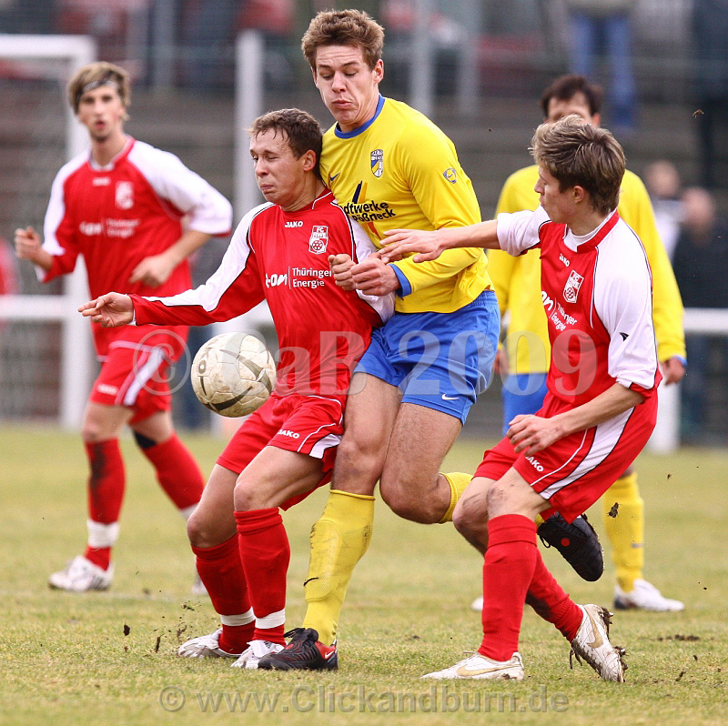 [Bild: 08.03.2009%20%20FC%20Rot-Weiss%20Erfurt%...1-2_16.JPG]